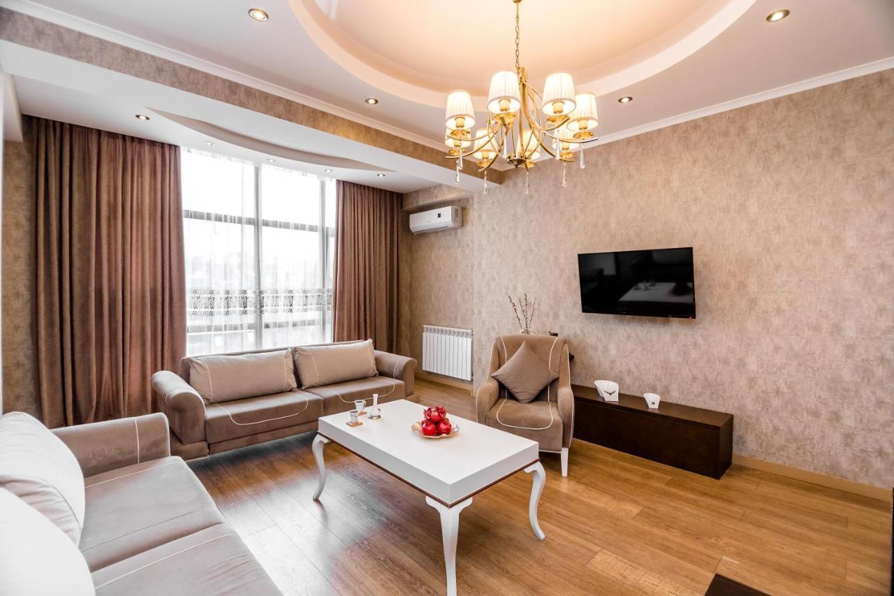 Dat Exx Apartments 트빌리시 외부 사진